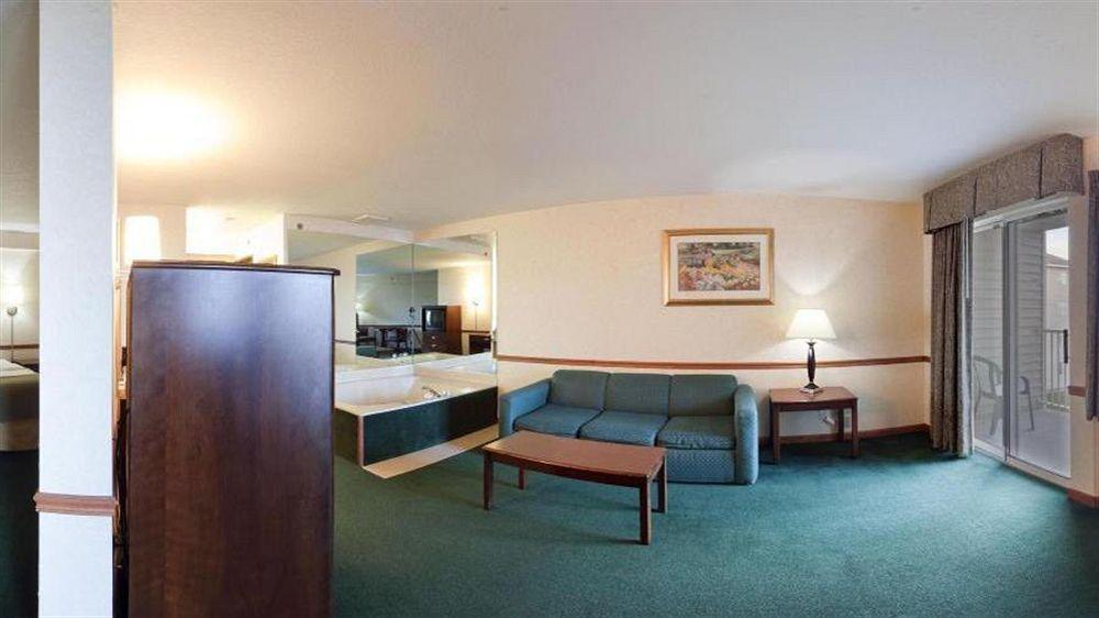 סיינט איגנס Holiday Inn Express St Ignace-Lake Central By Ihg מראה חיצוני תמונה